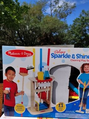 MELISSA AND DOUG SPARKLE AND SHINE CLEANING PLAYSET